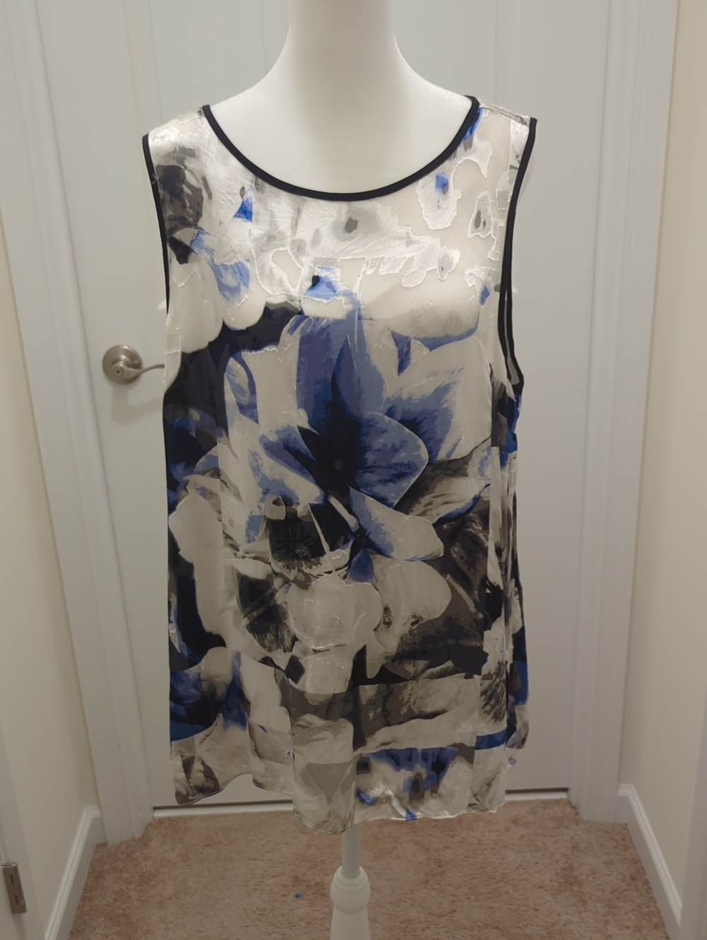 White House Black Market Blue and White Floral Sleeveless Camisole